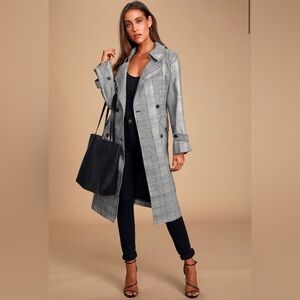 Lulu’s Midtown Black and White Houndstooth Plaid Double-Breasted Coat